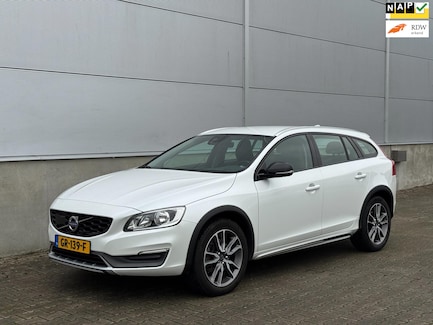 Volvo V60 Cross Country 0