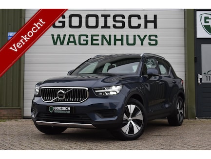 Volvo XC40 0