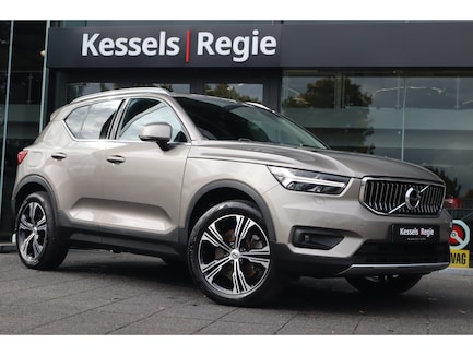 Volvo XC40 0