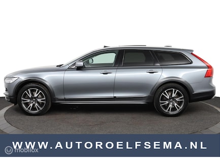 Volvo V90 Cross Country 0
