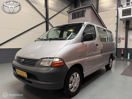 Toyota HiAce 0