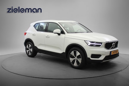 Volvo XC40 0