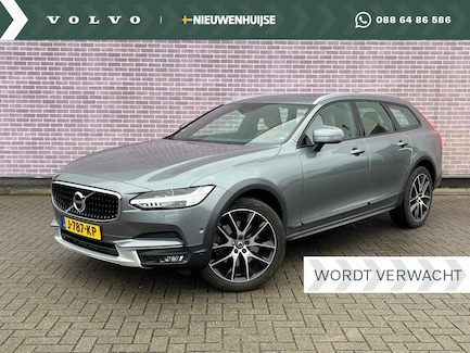 Volvo V90 Cross Country 0
