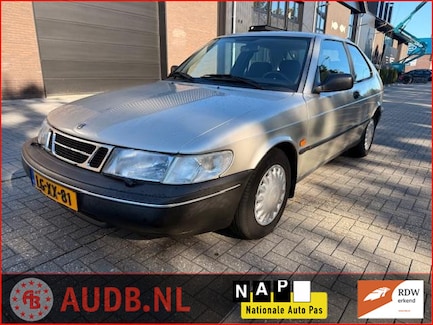 Saab 900 0