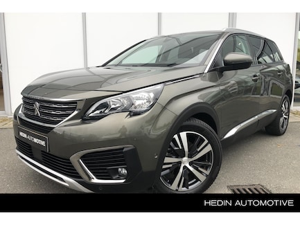 Peugeot 5008 0