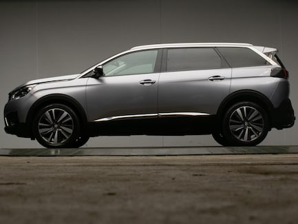 Peugeot 5008 0
