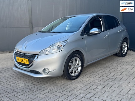 Peugeot 208 0