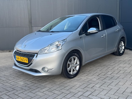 Peugeot 208 0