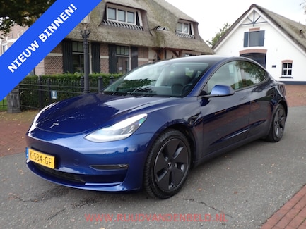 Tesla Model 3 0