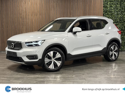 Volvo XC40 0