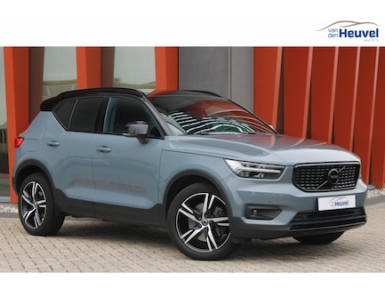 Volvo XC40 0