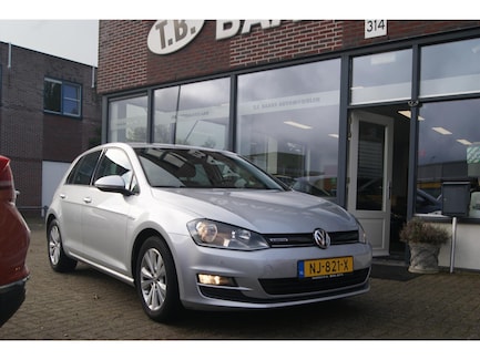 Volkswagen Golf 0