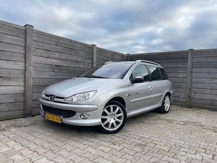 Peugeot 206 0