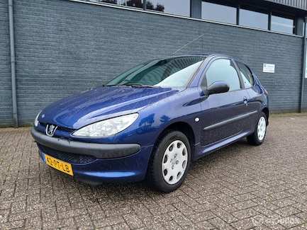 Peugeot 206 0