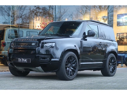 Land Rover Defender 0