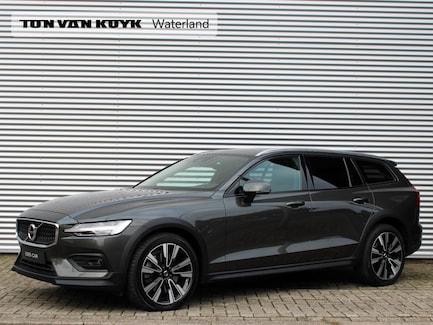 Volvo V60 Cross Country 0