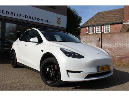 Tesla Model Y 0