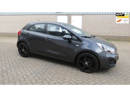 Kia Rio 0