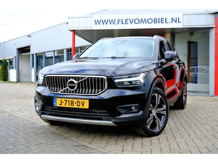 Volvo XC40 0