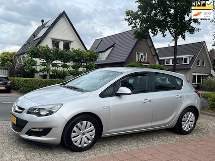Opel Astra 0