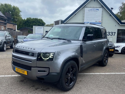 Land Rover Defender 0
