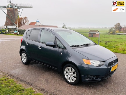 Mitsubishi Colt 0