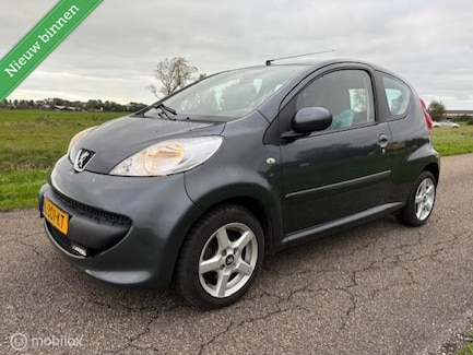 Peugeot 107 0