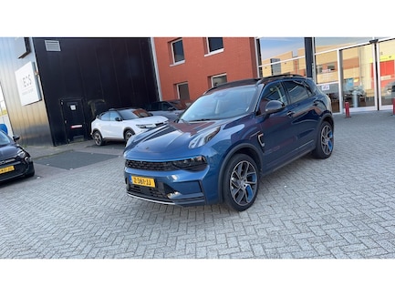 Lynk & Co 01 0