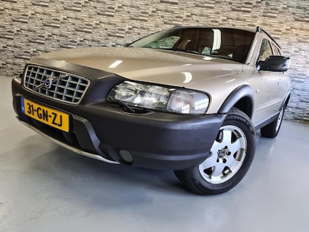 Volvo V70 Cross Country 0