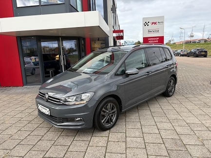 Volkswagen Touran 0