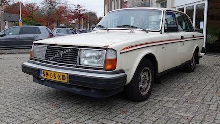 Volvo 200-Serie 0