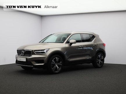 Volvo XC40 0