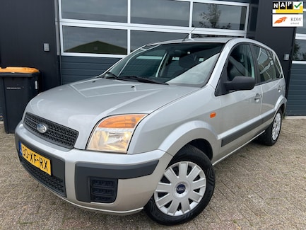 Ford Fusion 0