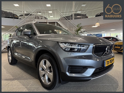 Volvo XC40 0