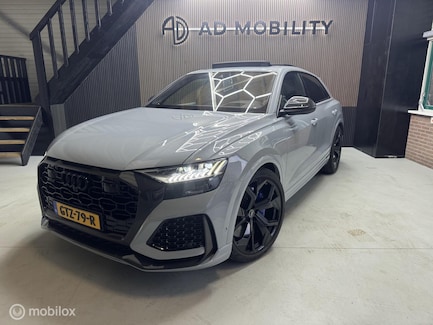 Audi RS Q8 0