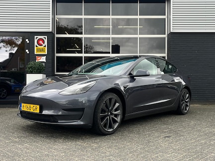 Tesla Model 3 0