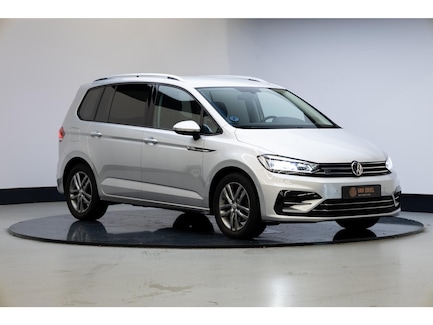 Volkswagen Touran 0