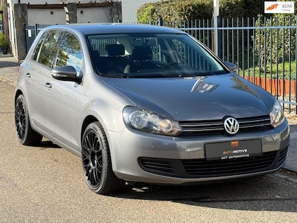 Volkswagen Golf 0