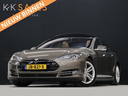 Tesla Model S 0