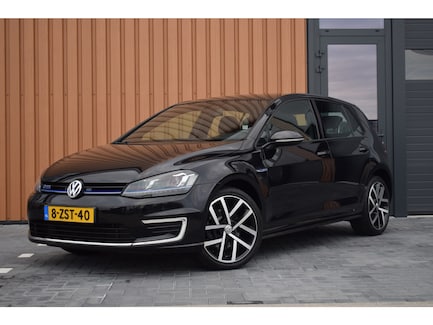 Volkswagen Golf 0