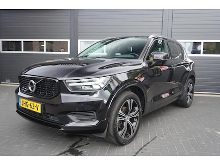 Volvo XC40 0