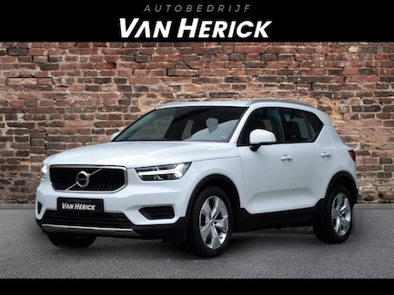Volvo XC40 0