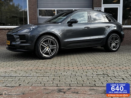 Porsche Macan 0