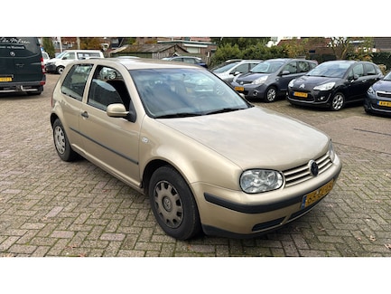 Volkswagen Golf 0