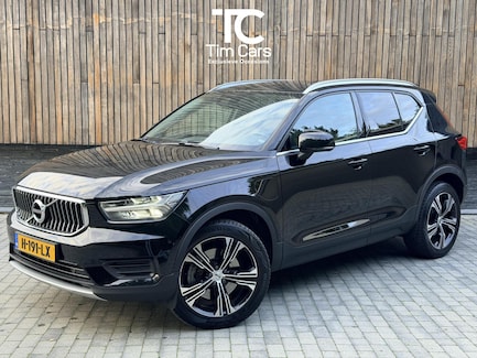 Volvo XC40 0