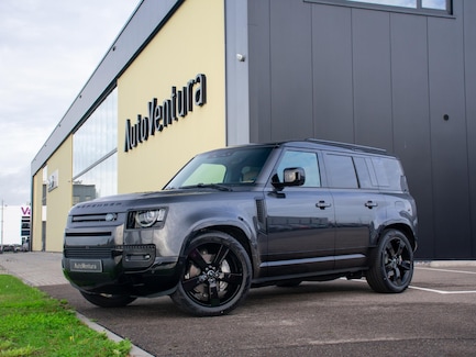 Land Rover Defender 0
