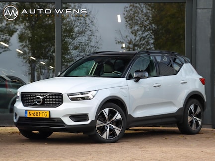 Volvo XC40 0