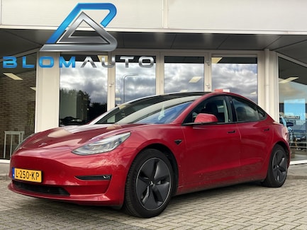 Tesla Model 3 0
