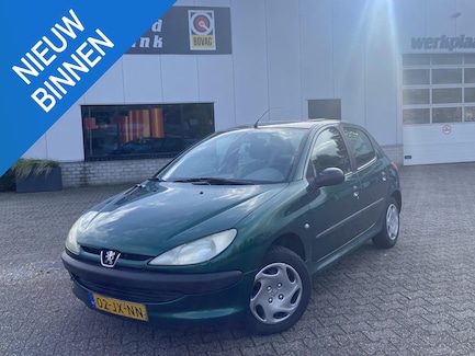 Peugeot 206 0