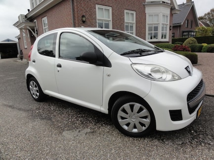 Peugeot 107 0